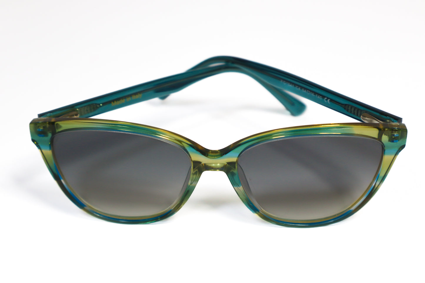 Diamanta – Metro Blue eyewear