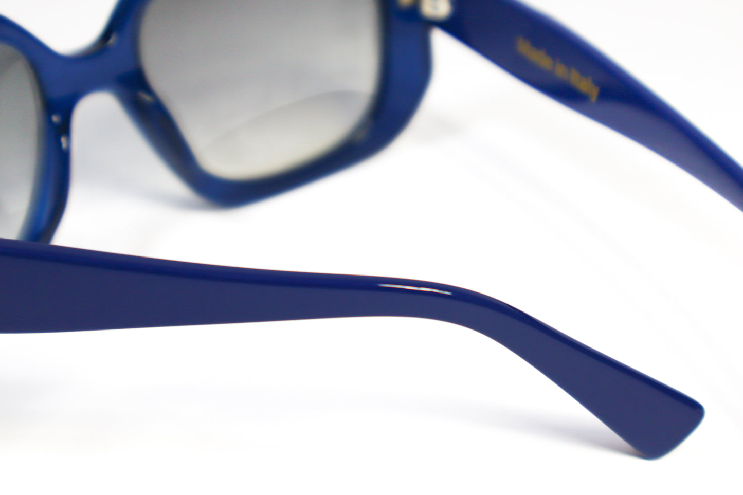 Novella – Metro Blue Eyewear