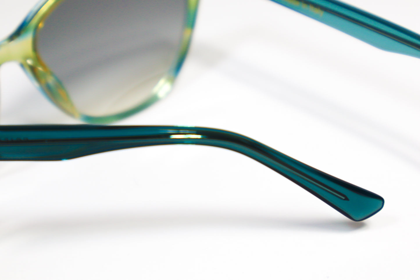 Diamanta – Metro Blue eyewear