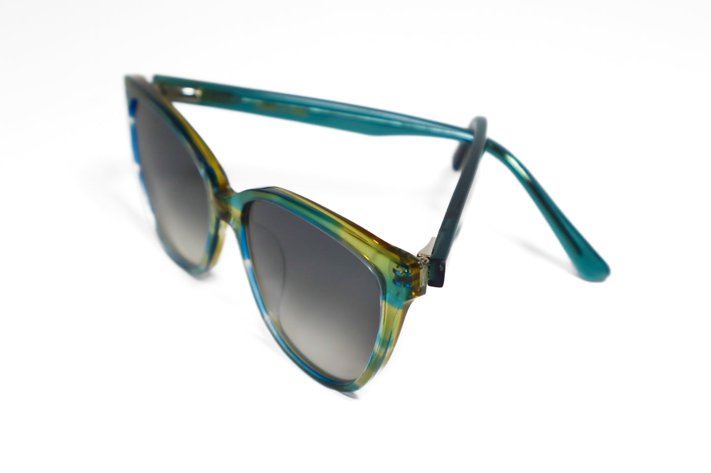 Diamanta – Metro Blue eyewear