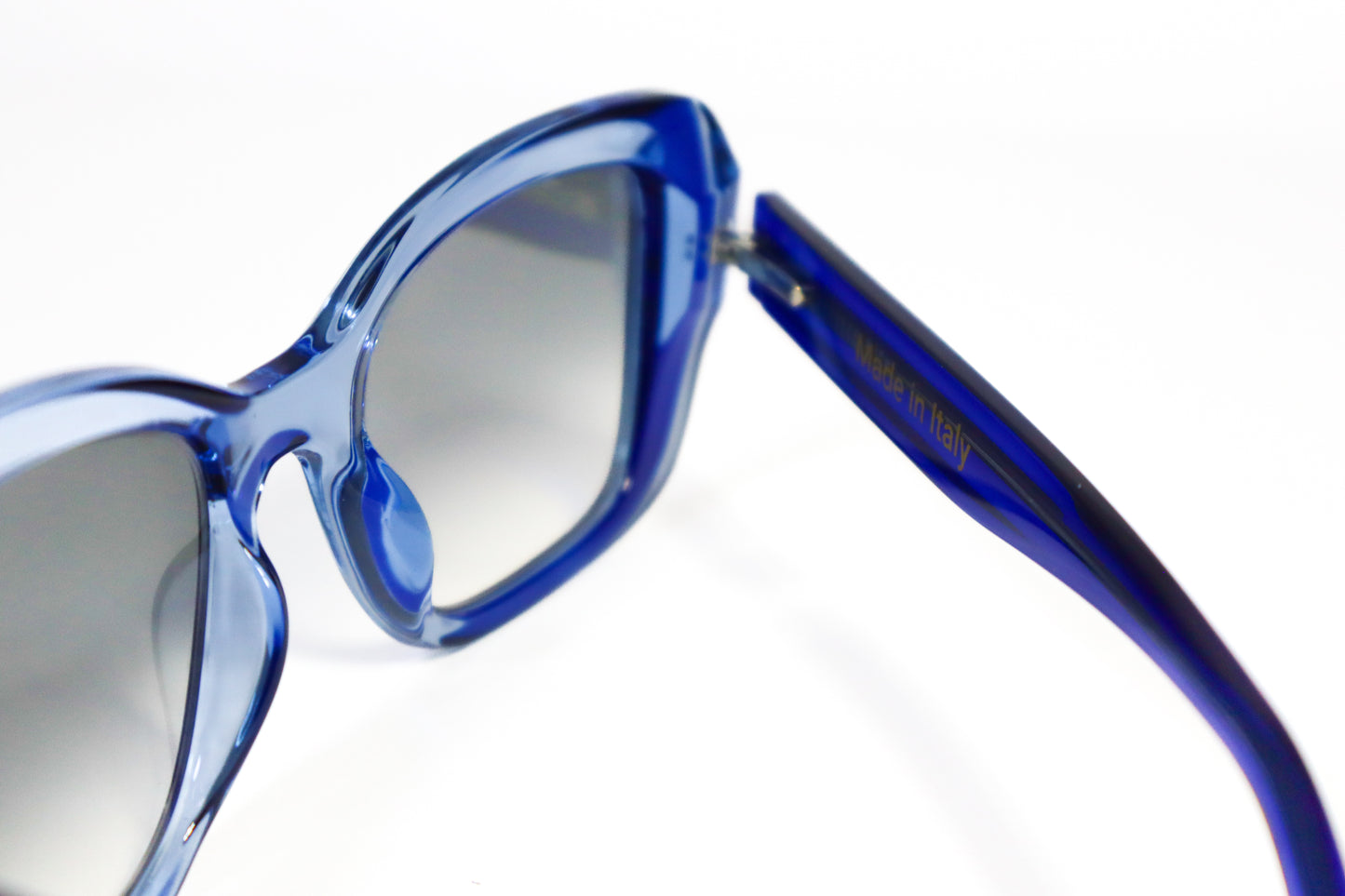 Lorena – Light Blue Eyewear
