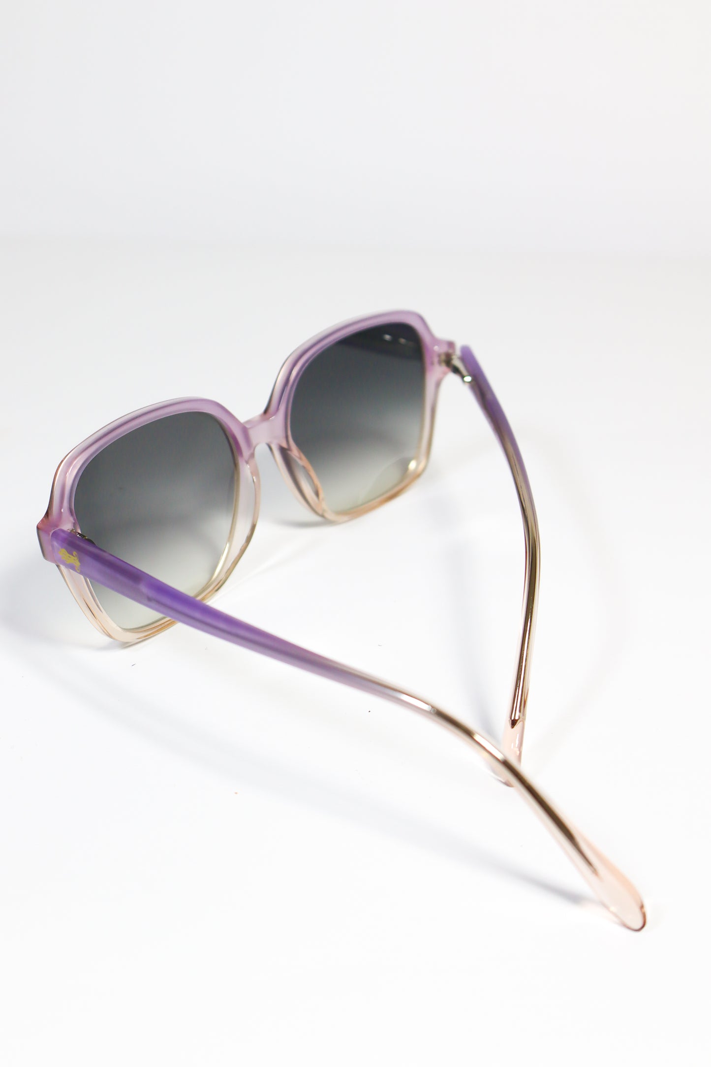 Levana – Violet Eyewear