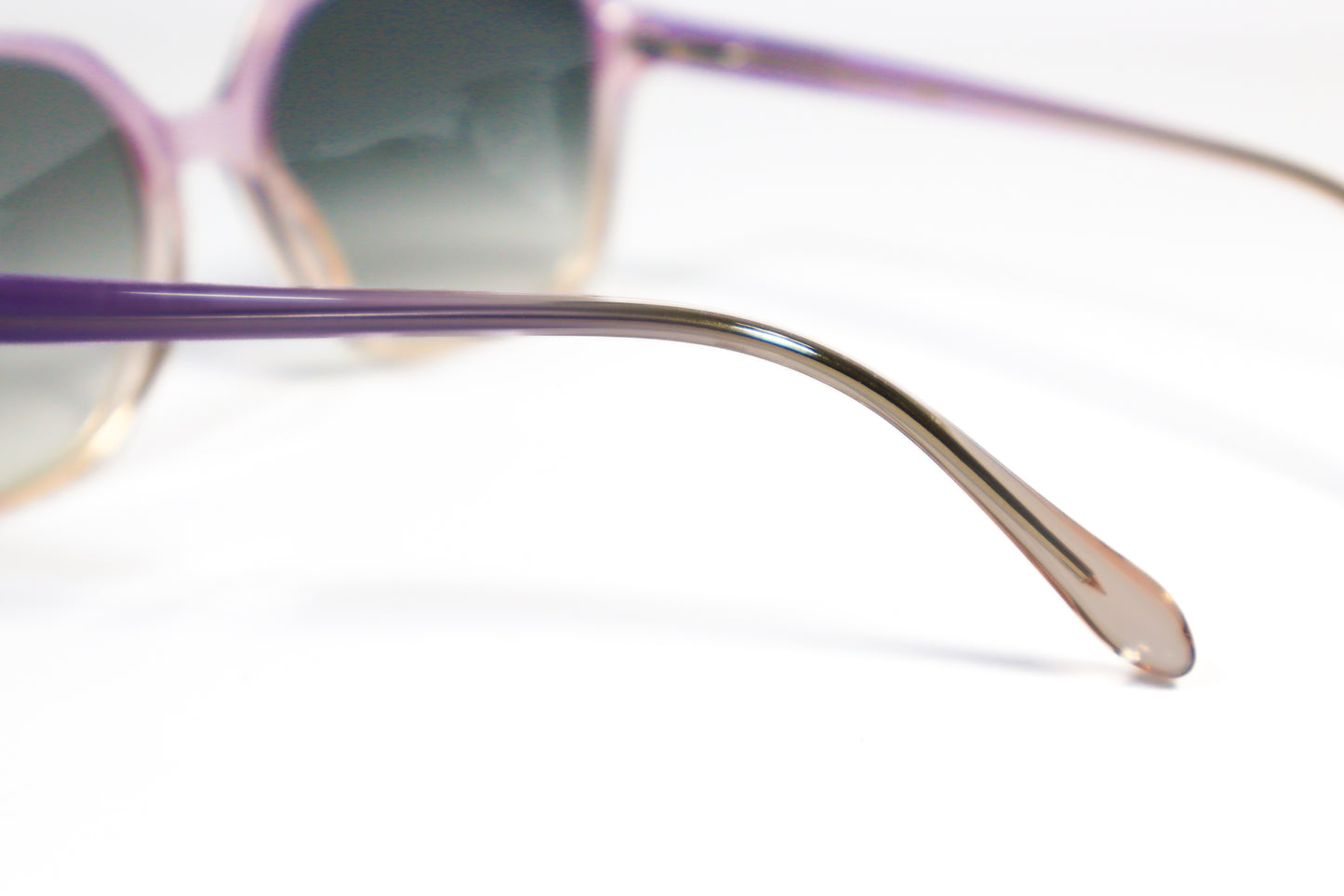 Levana – Violet Eyewear
