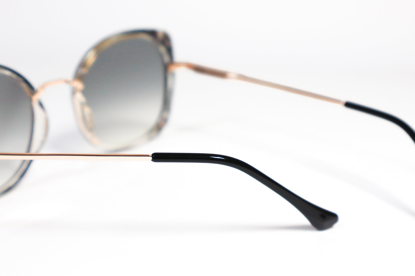 Aria – Dark eyewear