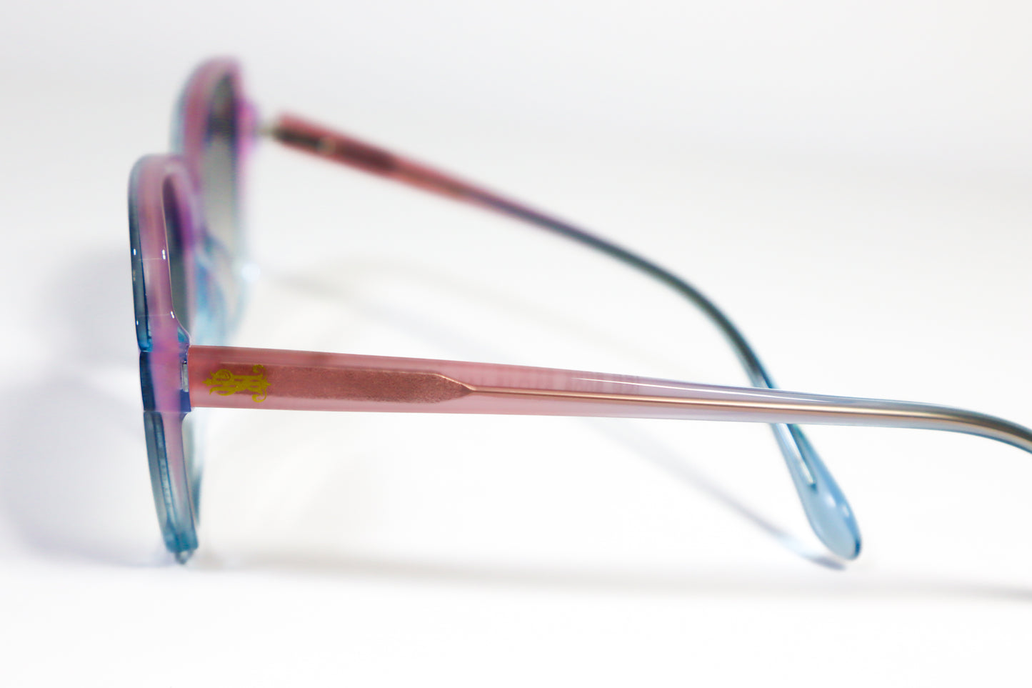 Levana – Maroon Eyewear