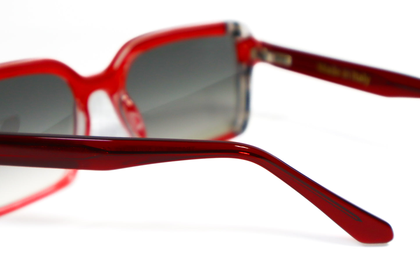 Firenze – Cherry Red eyewear