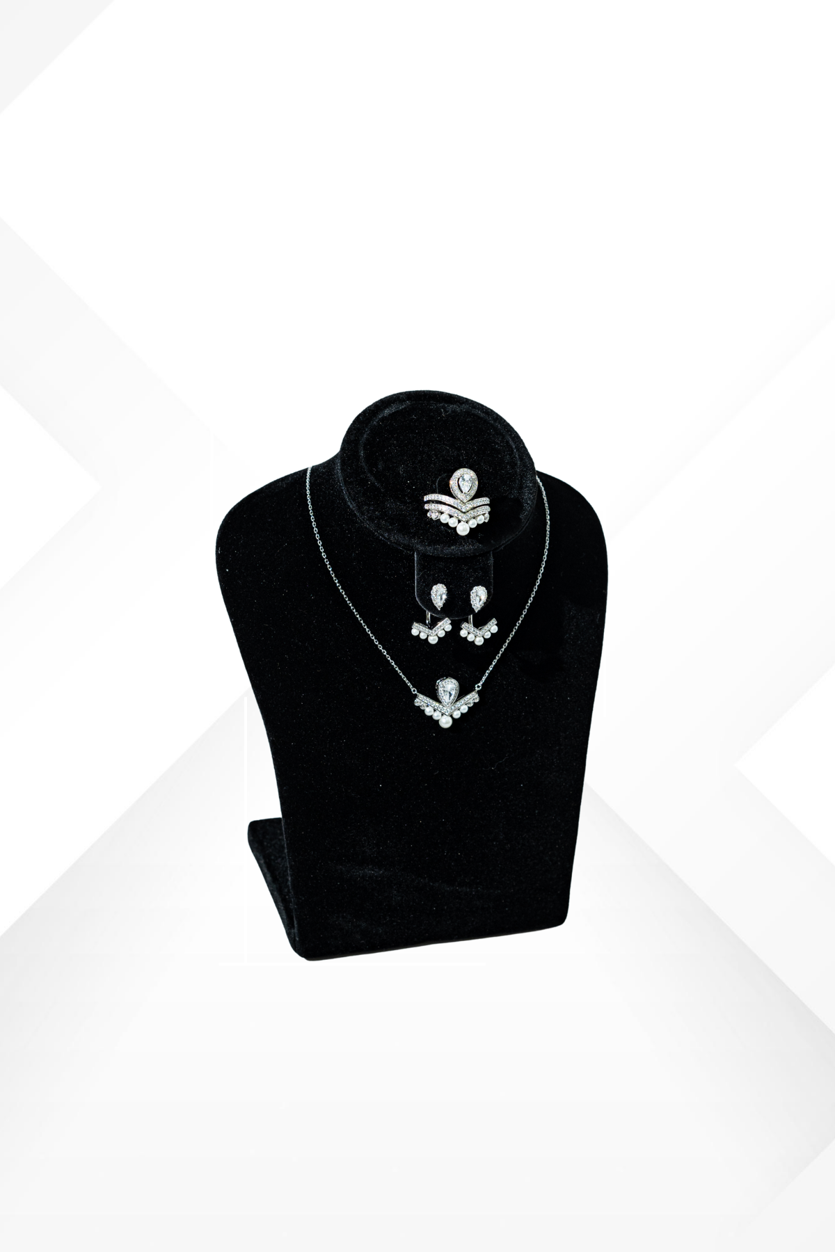 Mirella Chesnut Jewelry Set